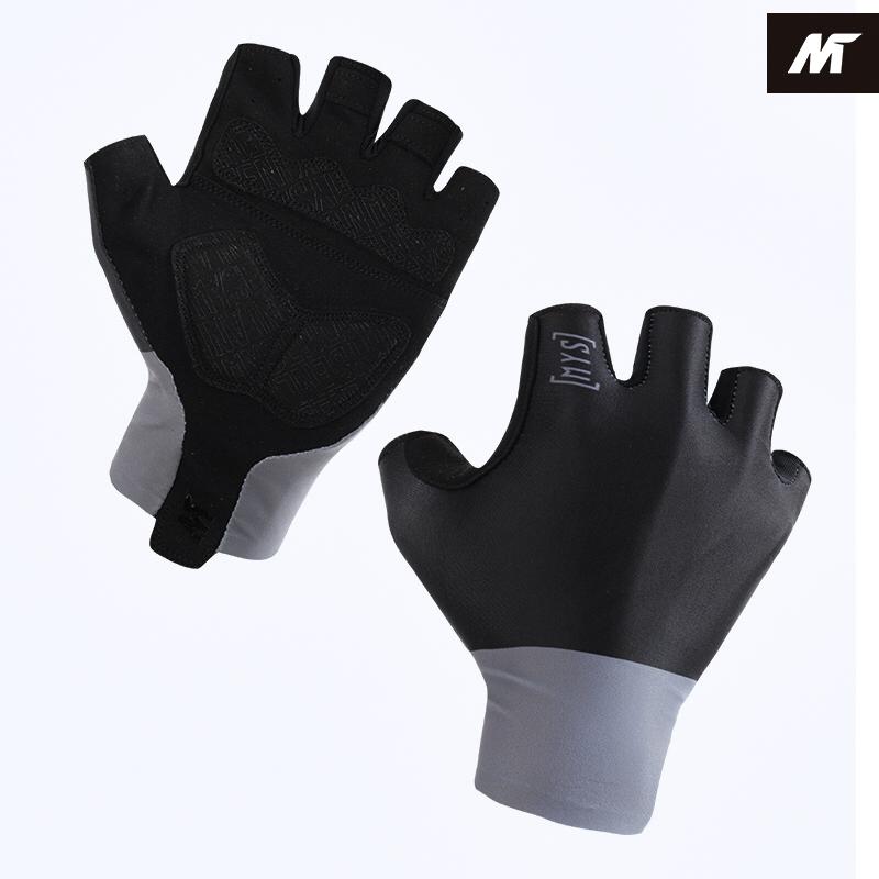 ai-sports-product-skytree-gloves-black