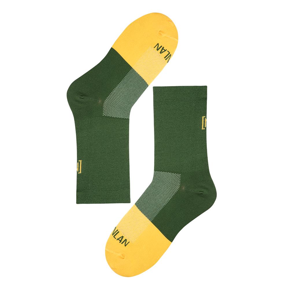ai-sports-product-skytree-socks-green