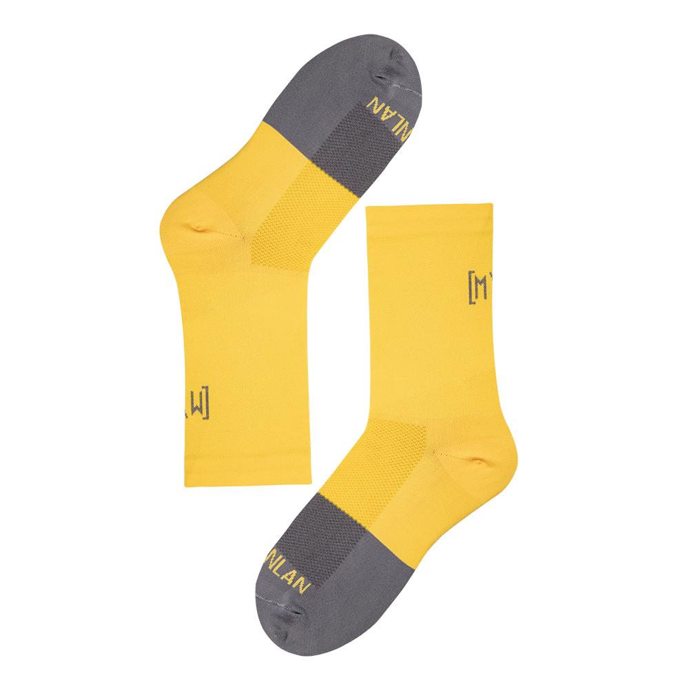 ai-sports-product-skytree-socks-yellow